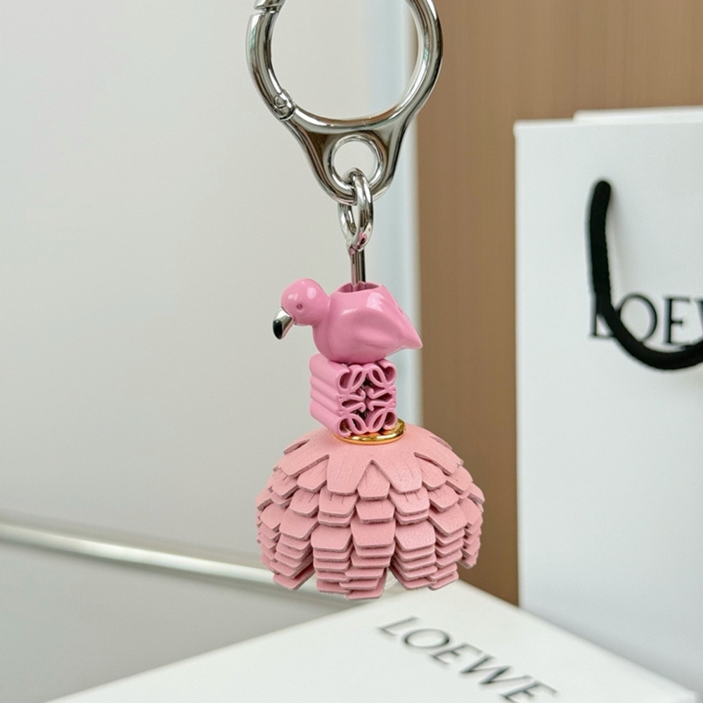 Loewe Charm - Picture 1 of 5